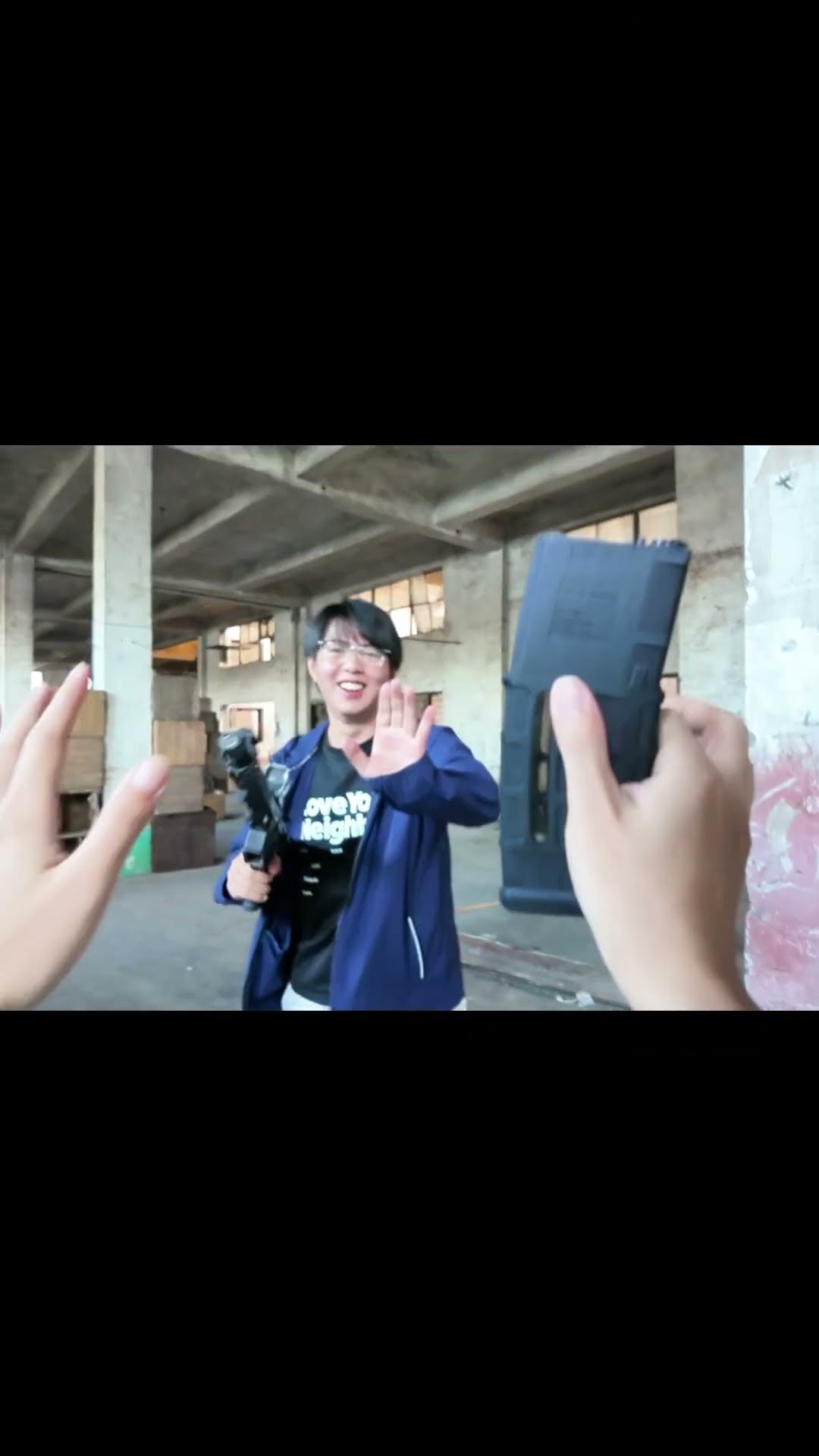 拔彈夾來了！#真人cs #airsoft #wargames #funny #prank #搞笑