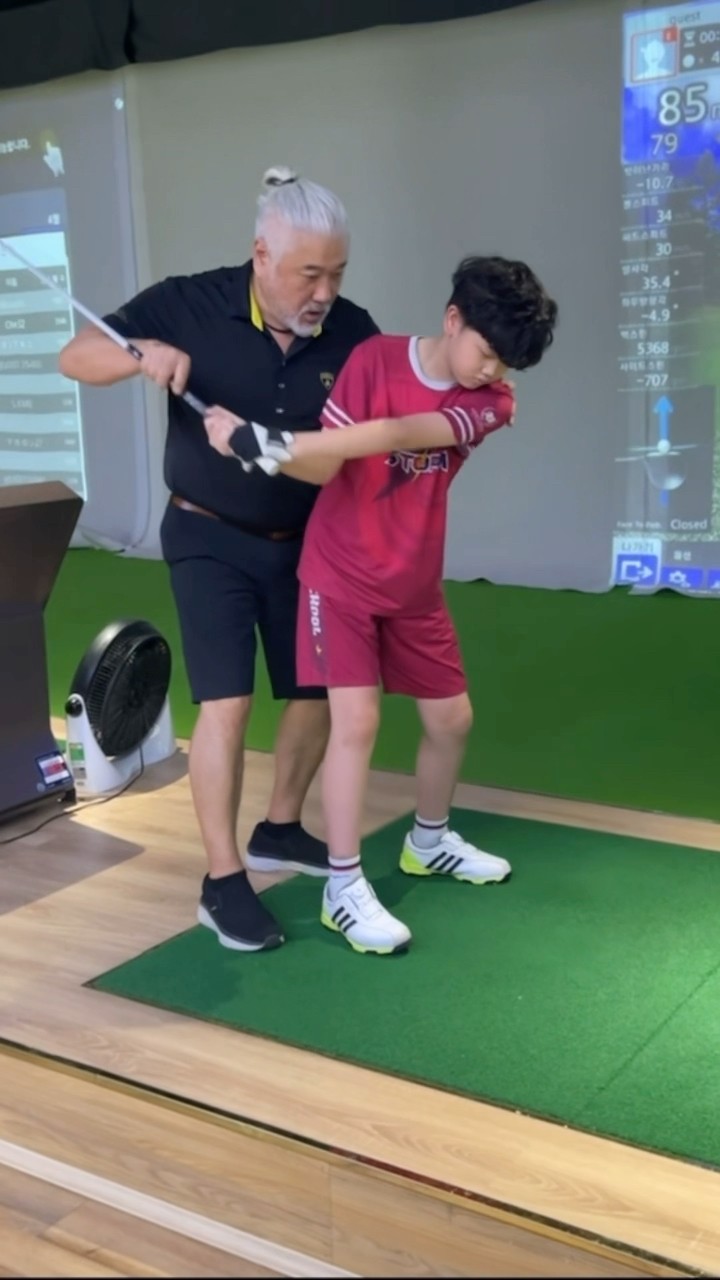 (Golf familyVN)sự trợ giúp của thầy em luôn đạt hiệu quả ?#golf #shorts