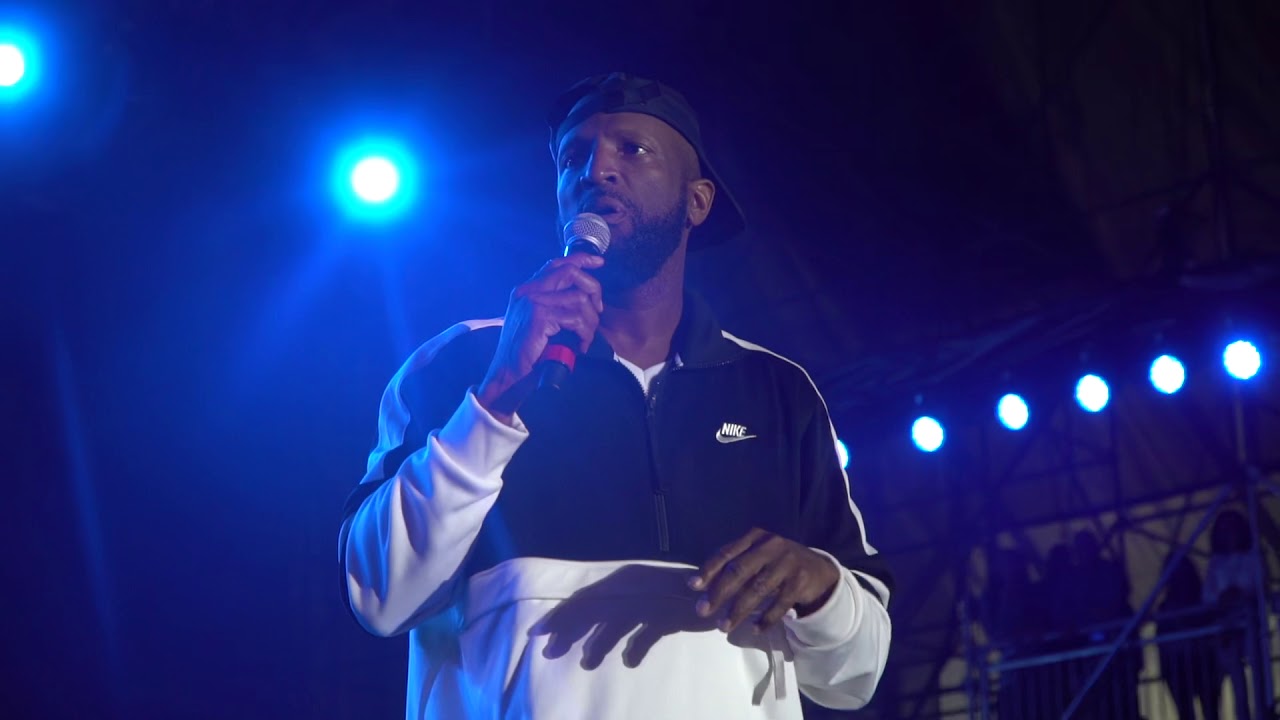Rickey Smiley Sets Off A Hop!