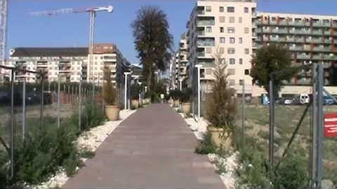 Budapest, Józsefváros - Bókay János utca és a Corvin sétány kereszteződése - 2014/07/19