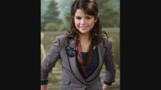 She's so beautiful ; [Selena Gomez]