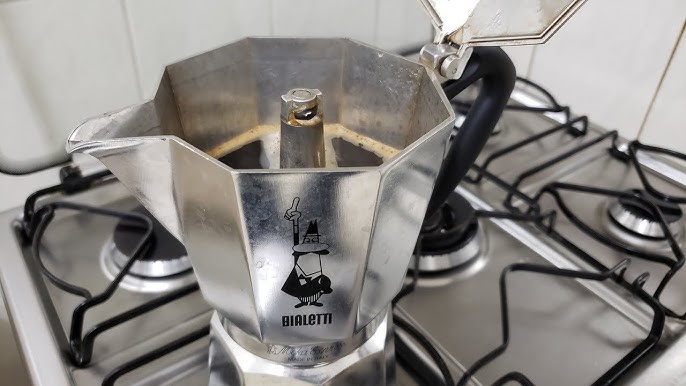 Il caffè non sale nella moka, cause e rimedi - Perfect Moka