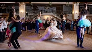 Cel mai frumos dans al mirilor. Dansul mirilor | Vals - Smiley | Cinematico.ro