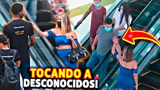 Tocando a PAREJAS en las escaleras Mecánicas! #3 | BROMA CON LA ÁRABE EXÓTICA😍