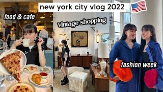 NYC Vlog: COS fall winter 2022 show, vintage shopping, food &amp; cafe | Q2HAN