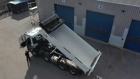 Galoppino - The tarpaulin system with no front space requirements.