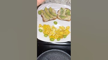 Eczema-Friendly(ish) Brunch for Kids 🥑🍳 | Gluten Free Avocado Toast & Scrambled Eggs Twist