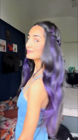 How To Purple Streaks At Home | DIY Purple Highlights At Home | No Bleach Purple Highlights #shorts