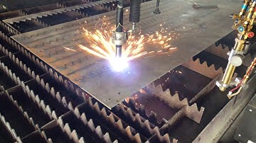 Máy cắt CNC EMC 3000 và nguồn cắt plasma phun sương 200WMS