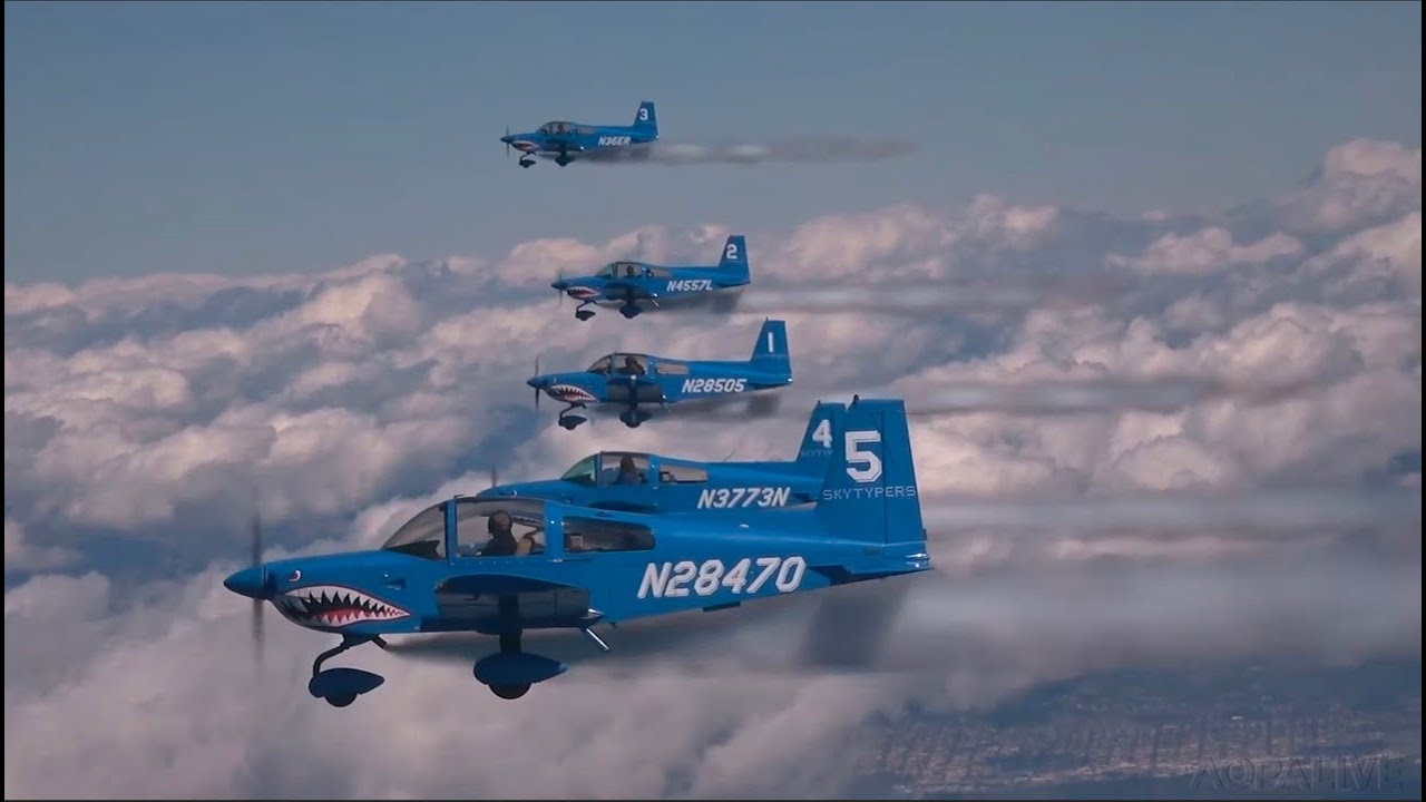 Skytypers Deliver Inspiring Messages over California