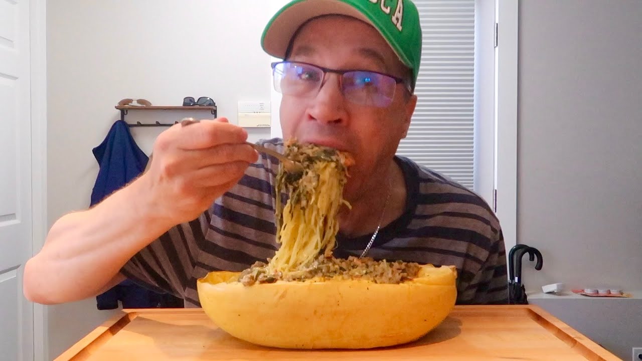 ASMR • Viral • tiktok • spaghetti • squash • Mukbang • Feast  • Seanusca Food|  ( @gOldenxsierra)