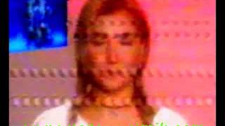 (90S) Doksanlarda Yonca Evci̇mi̇k Ve Vi̇deo Kli̇pleri̇