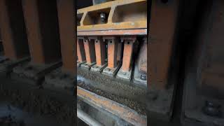 concrete bricks molding machine process