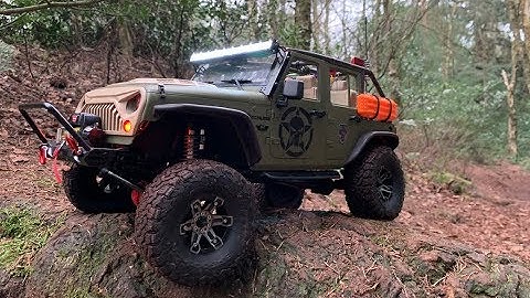 Axial SCX10 2 Xtra Speed Jeep Rubicon - Never Stop Crawling! (iPhone XR Video)