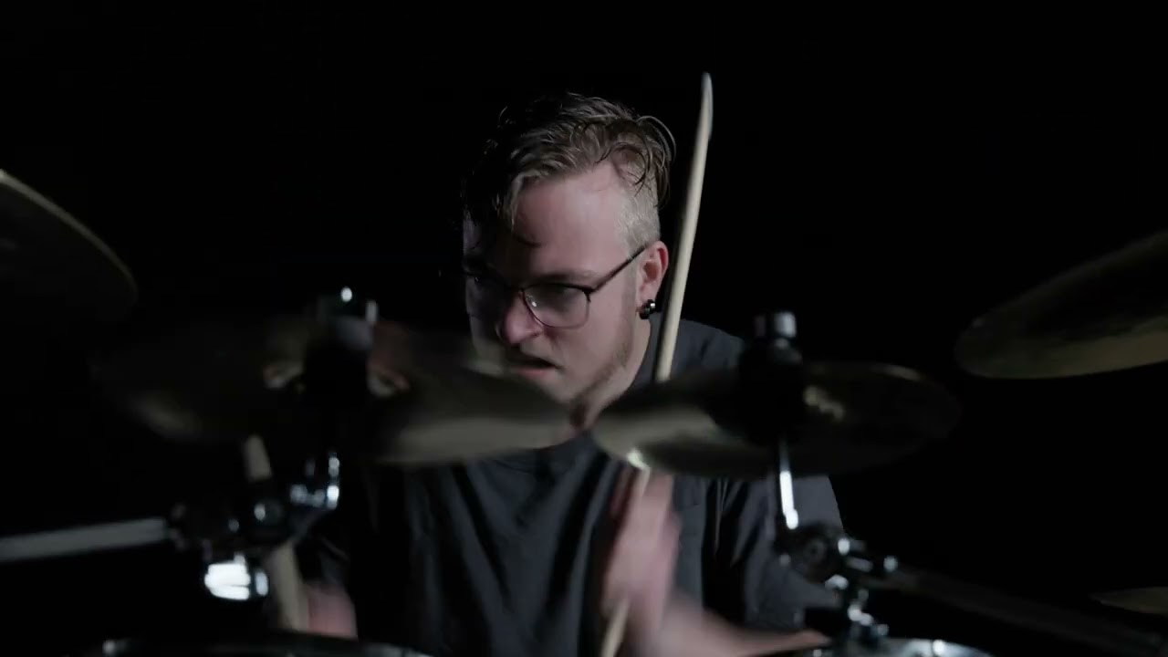 Watch Shellshock Bad Guy Musikvideo on YouTube Watch Shellshock Bad Guy Musikvideo on YouTube