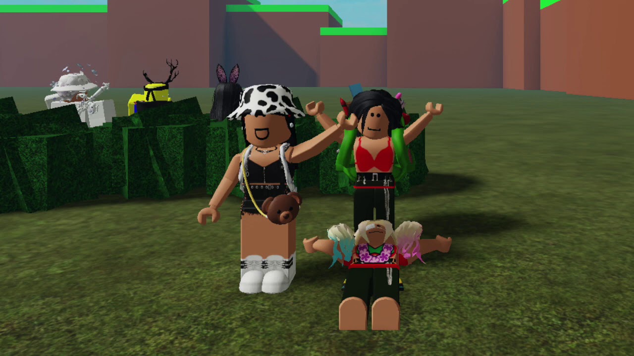 Dress in drag and do the hula ROBLOX version YouTube