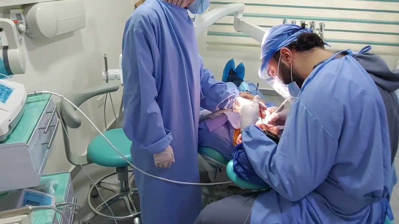 مركز العصفور لطب وزراعة الأسنان وتجميل الوجه والفكين