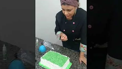 Como fazer verde grama chantilly?