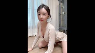 미시룩 입고 청소하자