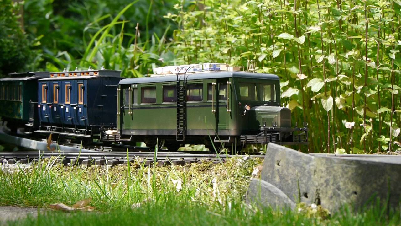 Schweineschnäuzchen (IIm) mit Oldtimerwagen  (2)