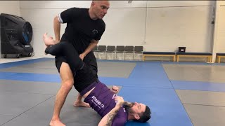 Standing Pass - How to open the closed guard without the GI - Part 2