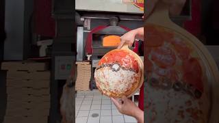 Best pizza in the world #pizza #pizzaschool #pizzatoppings #itspizzatime #pokemon
