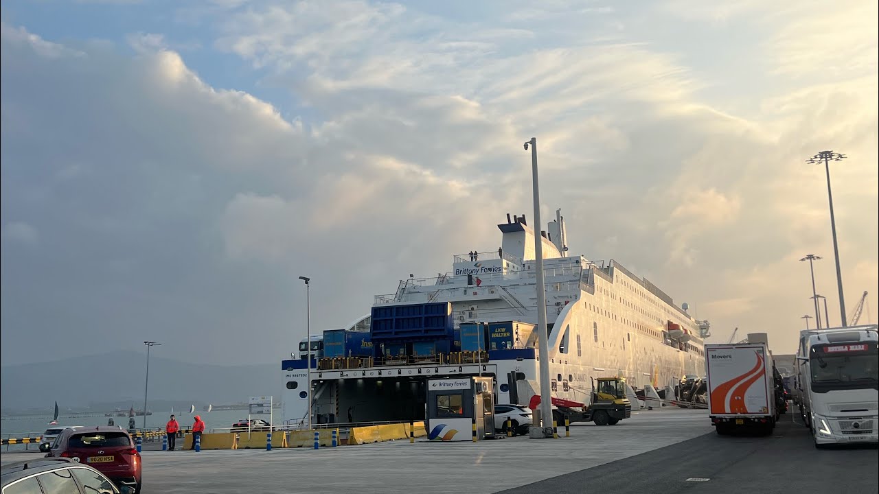 Santander ferry to Portsmouth review, what to expect and what’s on board! 