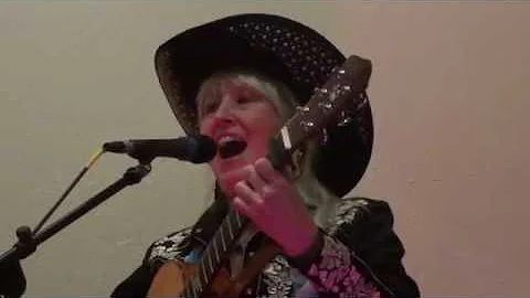 Cindy Gray sings Cowgirl Yodel