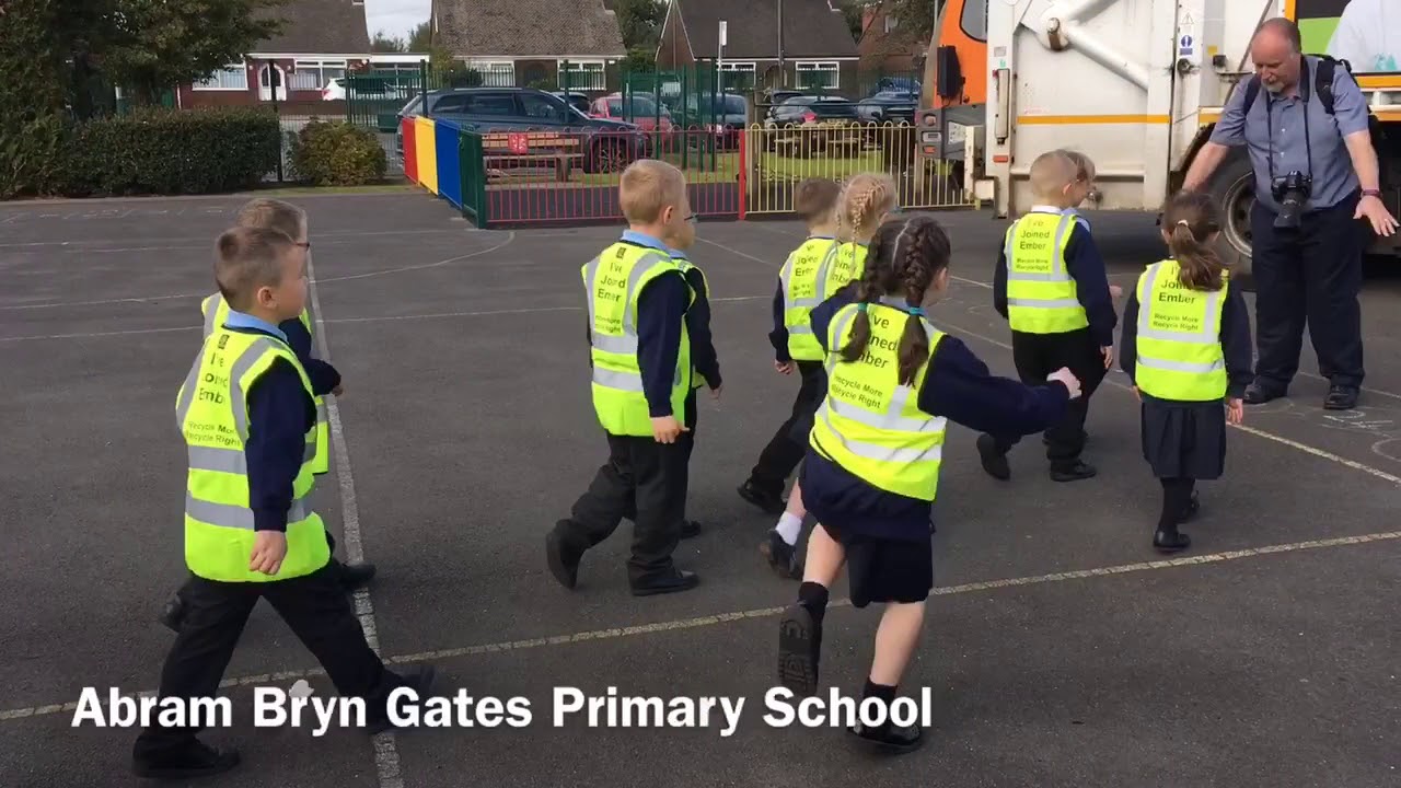 Ember’s bin wagon visits Abram Gates Primary School YouTube