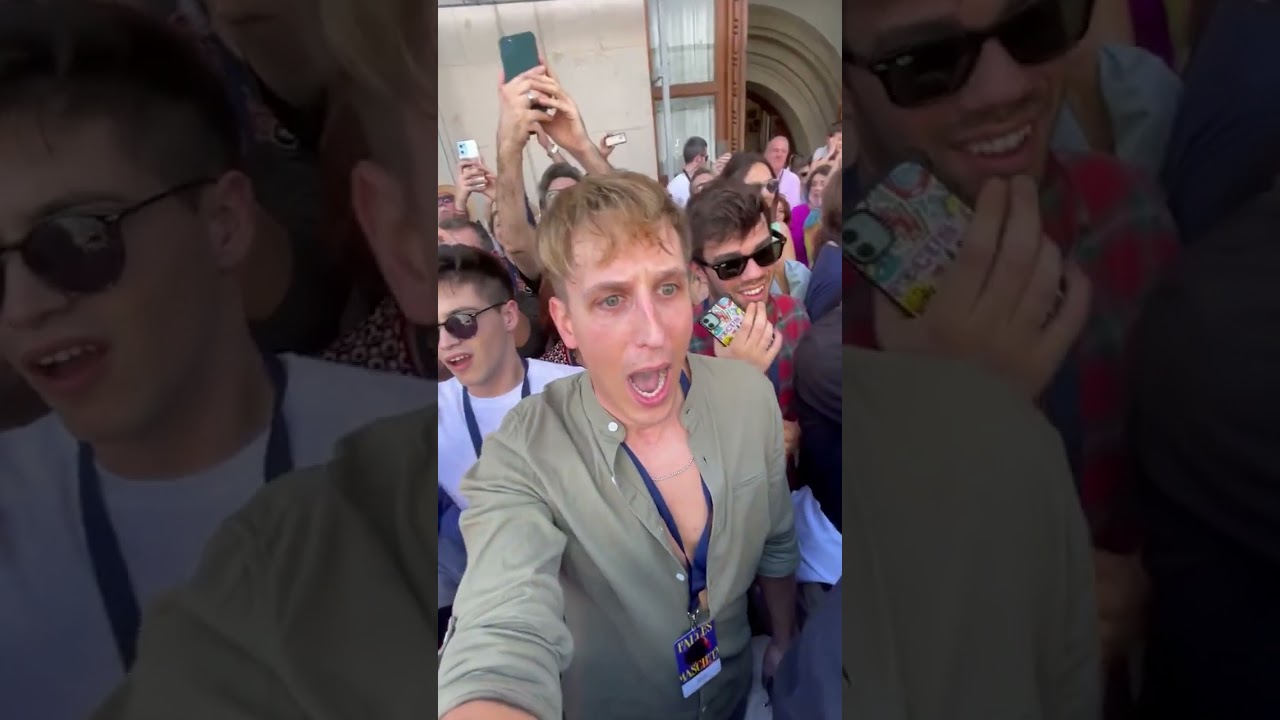 La reacción viral de un influencer tras ver la mascletà en las Fallas de València