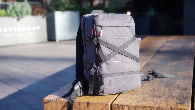 Affordable and Unexpected: Manfrotto Street Waist Bag Review