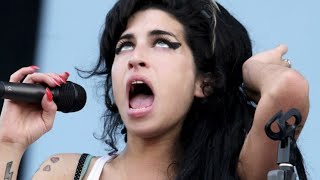 Video voorbeeld van "Tragic Details About Amy Winehouse"