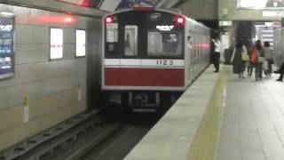 大阪メトロ御堂筋線淀屋橋駅発車シーン