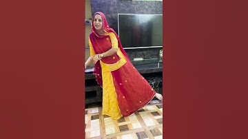 Center of Gravity Explained with Real Life Example | NEET JEE Physics Shorts