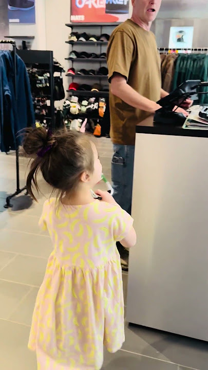 🌈Cute Baby Girl Trying Her NEW Oakley Sunglasses #oakley #sunglasses #shorts #viral