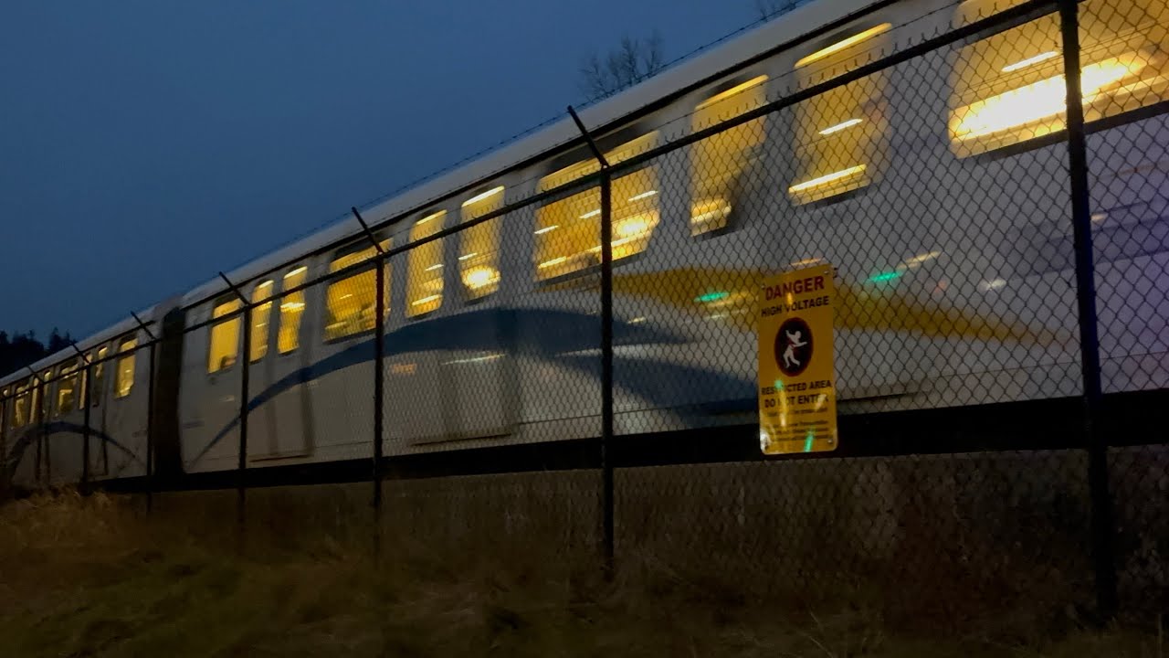 Couple o’trains at Moody Centre