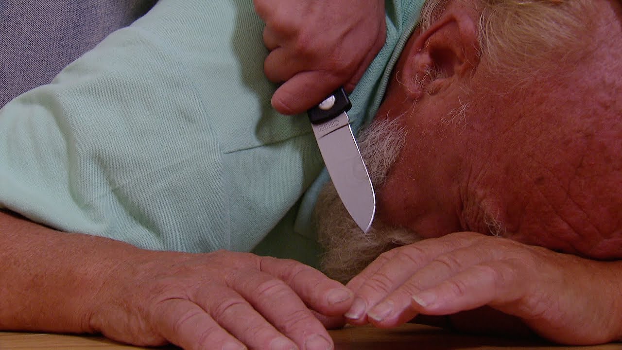 Ede: Bejaard echtpaar gewelddadig overvallen