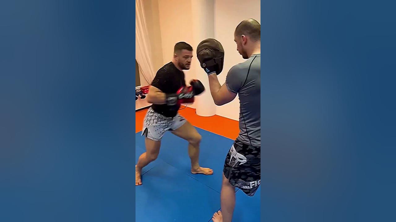 Leaping Left Hook Boxing for MMA Self Defense Punches Demo Short