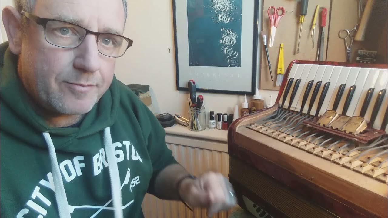 Hohner Arietta accordion restoration part 1. YouTube