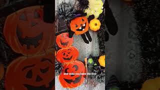 This could get addicting. Instant dopamine boost whenever I spot these on our doors... 🤩🎃 #crafting
