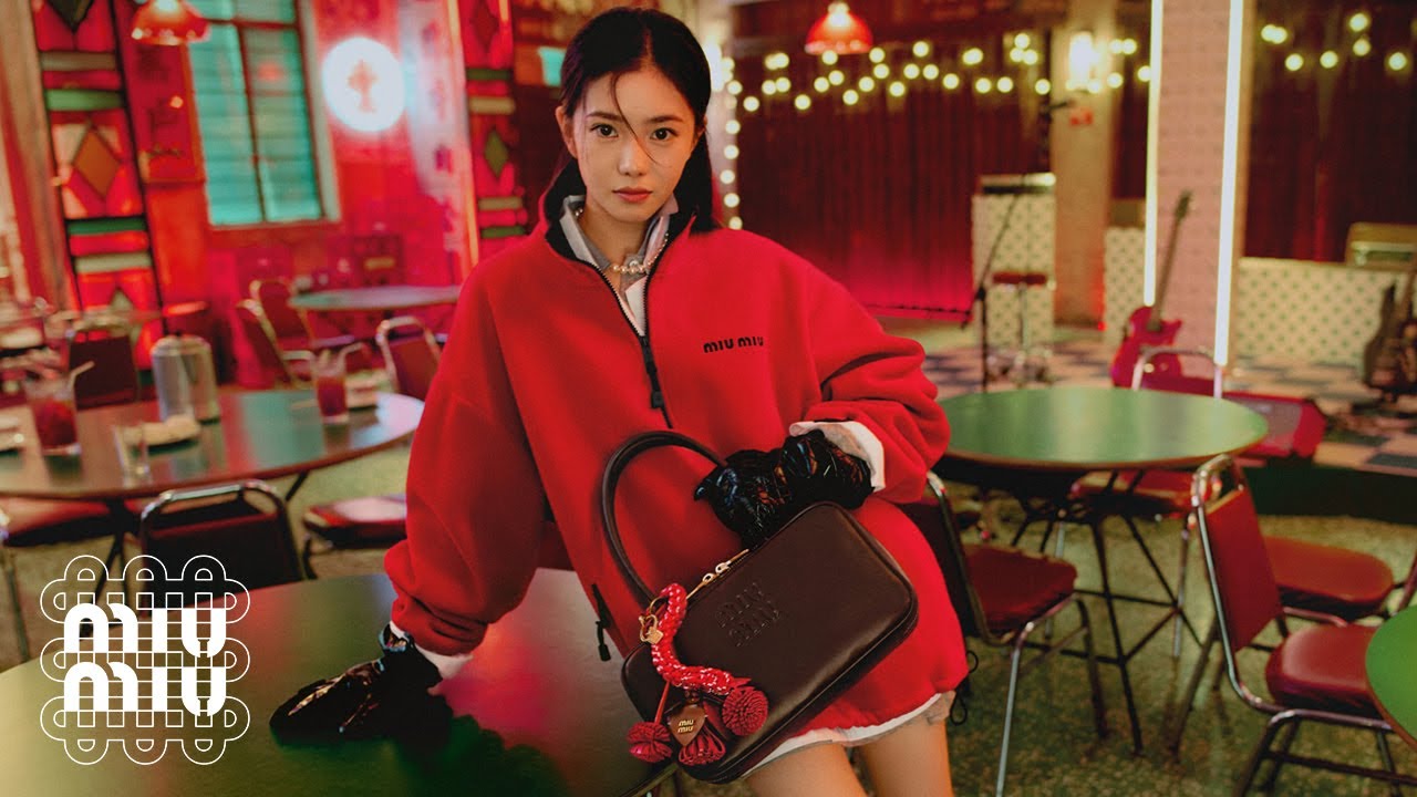 DESCENTE - miumiu GZB_fZbWQAAkQz5.jpg:large