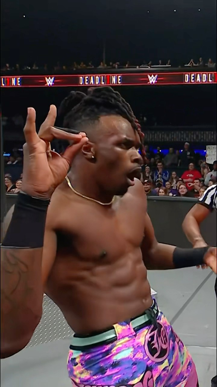 Ethan may not be happy he has to go to the pod, but Je’Von sure is ? #WWEDeadline
