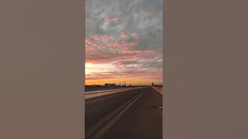 مسافر في الطريق وحدك 