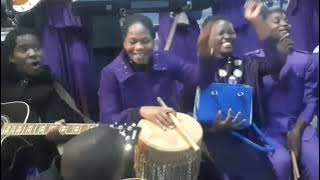 MWAMBIE FARAO NIMEOKOKA SITARUDI TENA MISRI NAENDA KANANI.