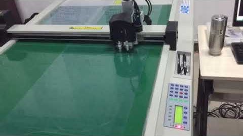 AOKE digital flatbed cutting plotter silicone gel PVC PET film CNC die cutting sample maker machine