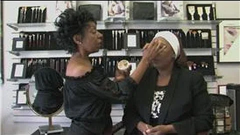 Makeup Application Tips : How to Apply Makeup to Cover Scars