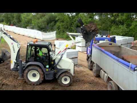 Видеопрезентация экскаваторов-погрузчиков Terex TLB840, TLB890, TLB990