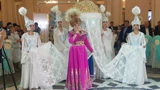 картинка: Динара Акулова 