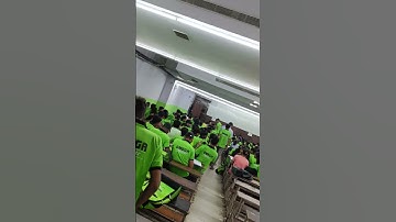 Naveen Dixit sir entry scene in classroom at omega institute kanpur kakadeo