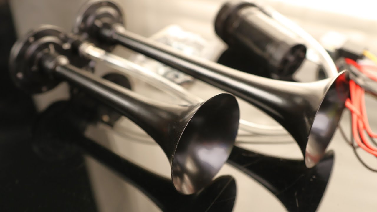 GAMPRO 12V 150db Air Horn, Chrome Zinc Dual Trumpet Horn with silver